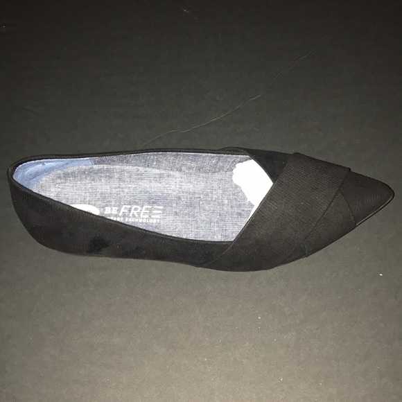 Brand NEW - Black Flats! - Picture 5 of 5